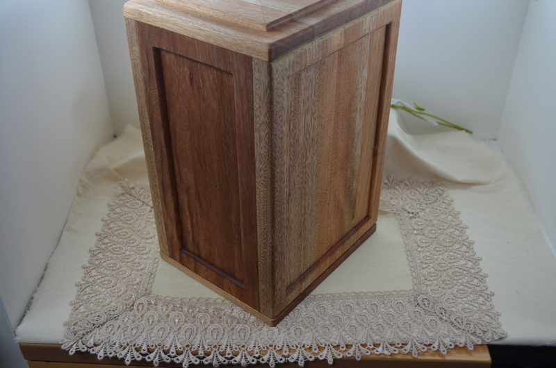 Funeral Urn - Vertical - Image 10